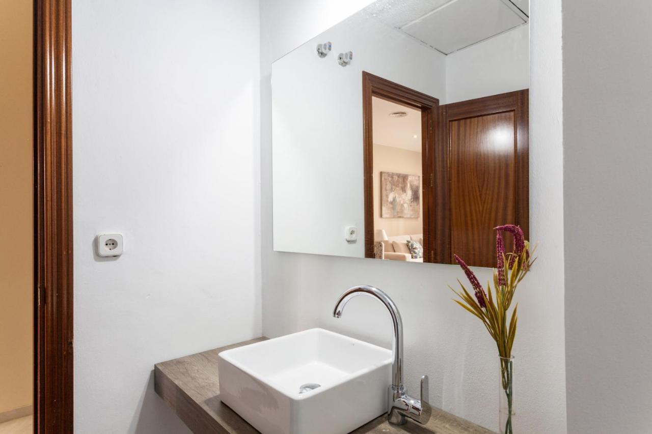 Green-Apartments Sierpes Севилья Экстерьер фото